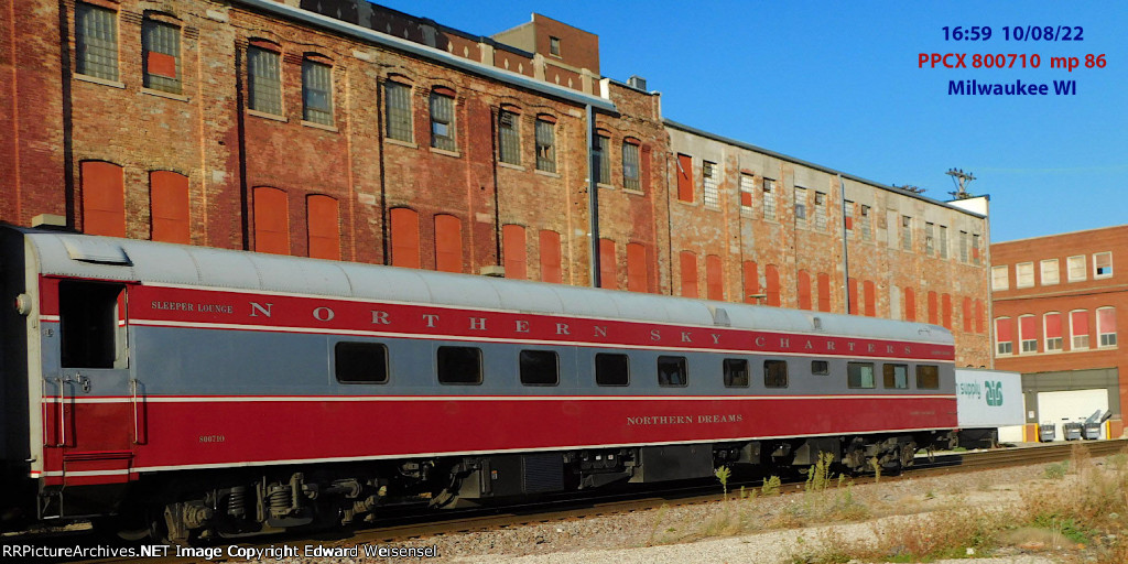 Northern Dreams tags along on Empire Builder 7